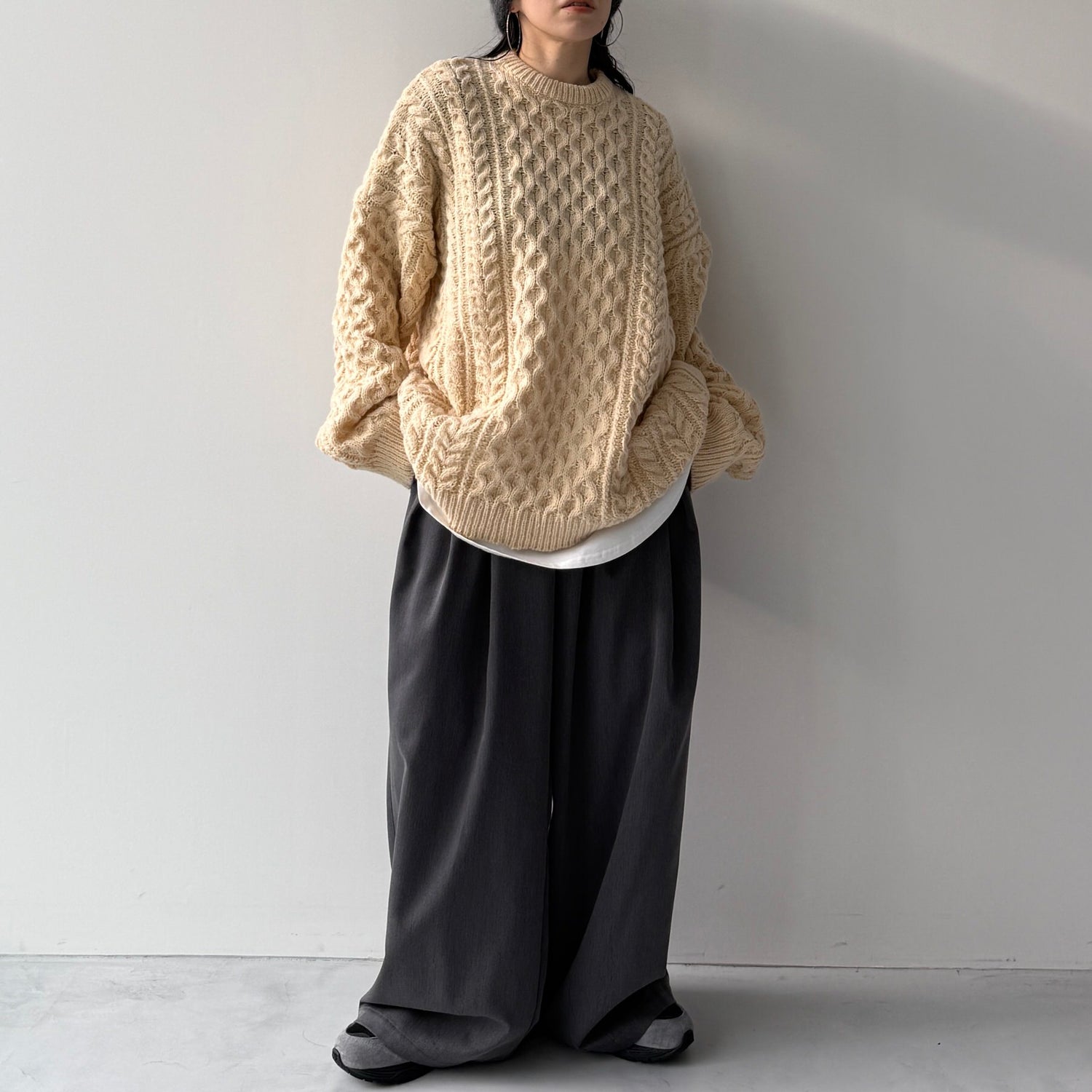 holiday cable knit / beige