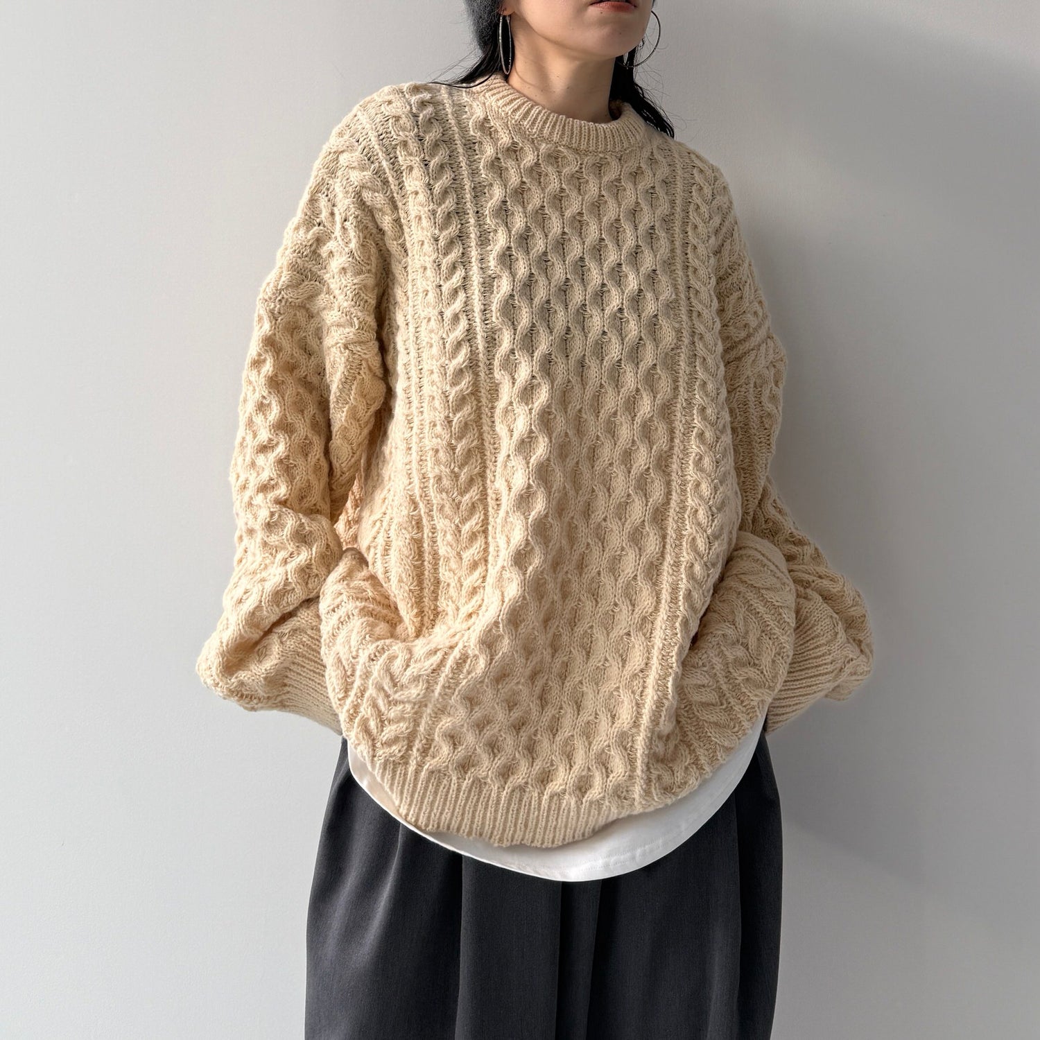 holiday cable knit / beige