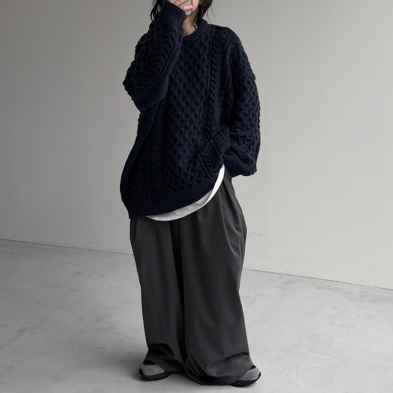 holiday cable knit / navy