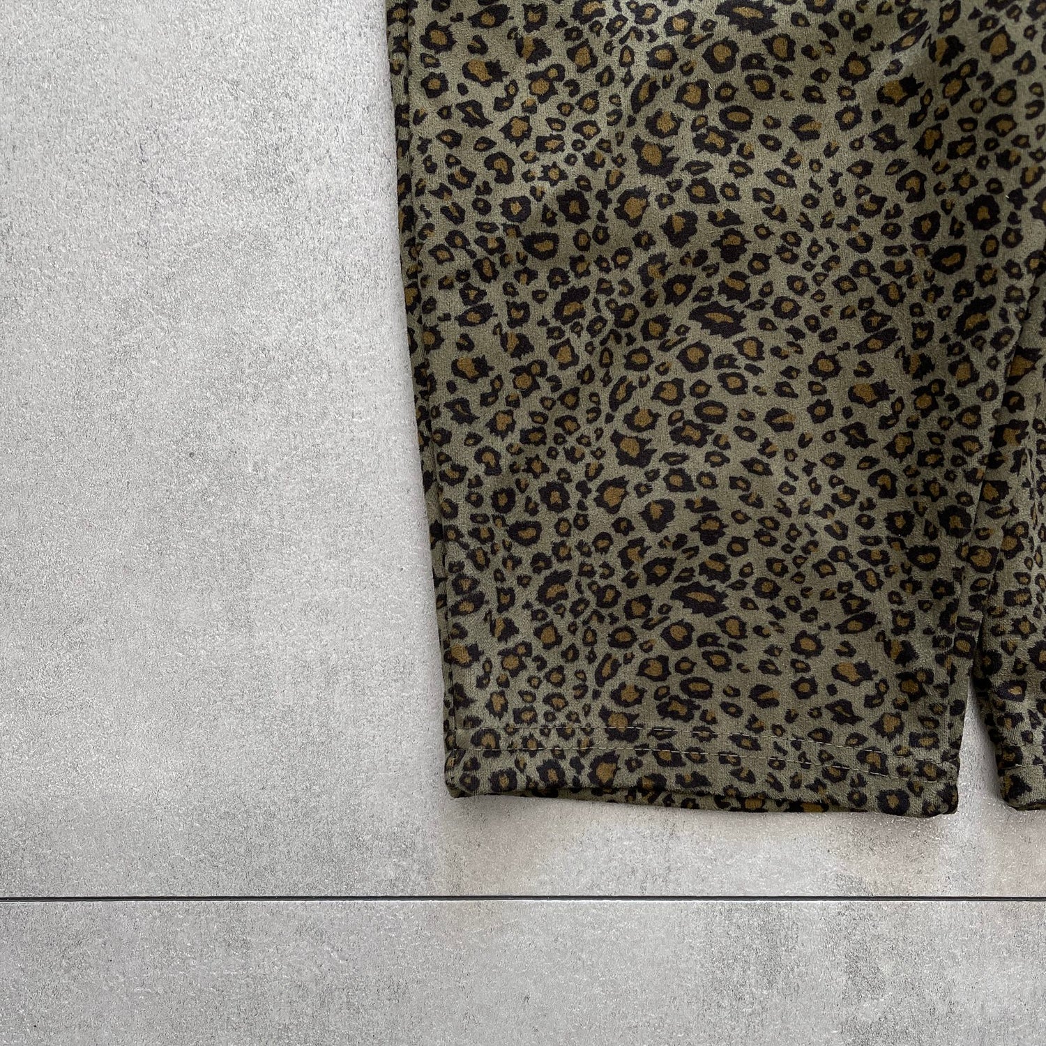 【SAMPLE】LEOPARD short pants / olive