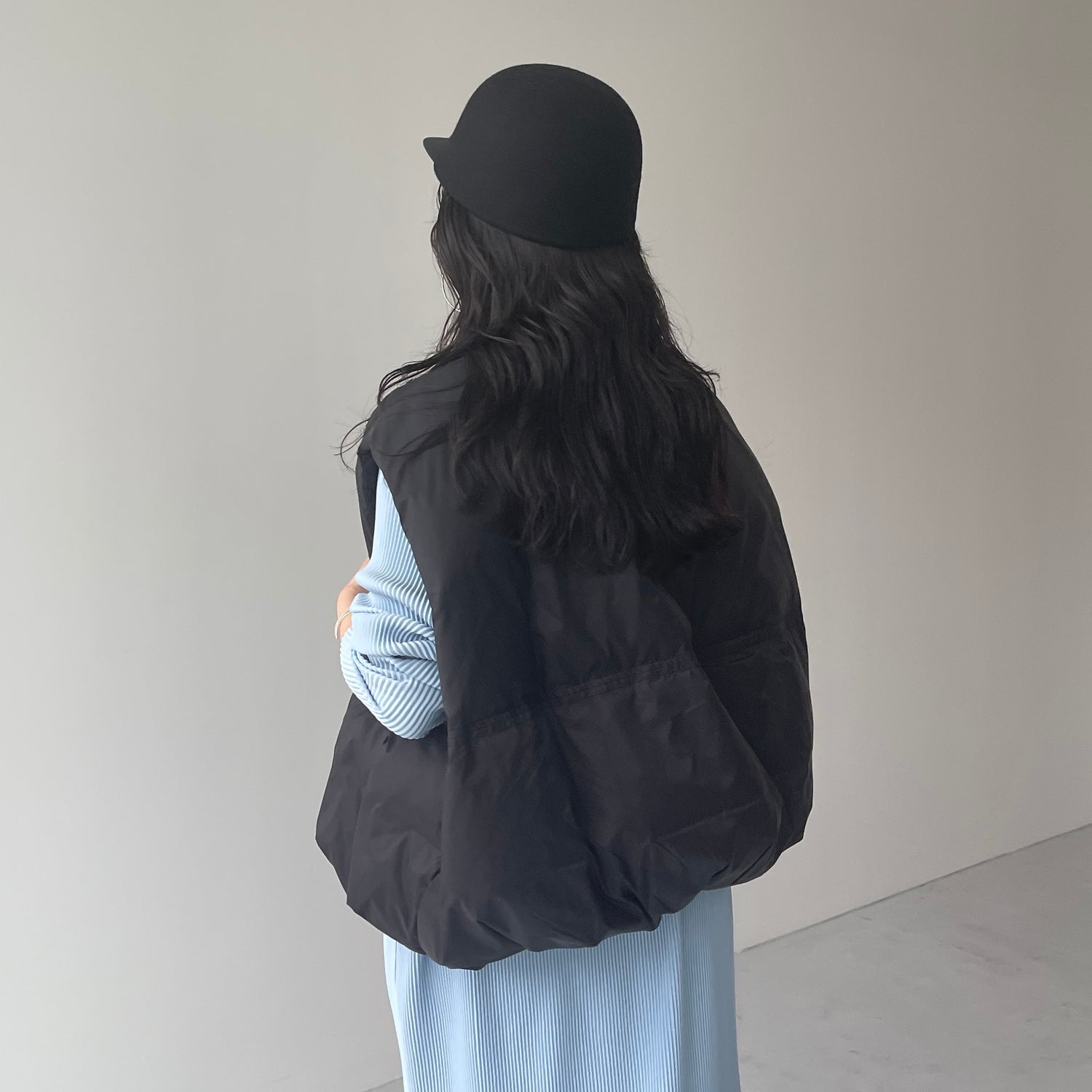 egg down vest / black