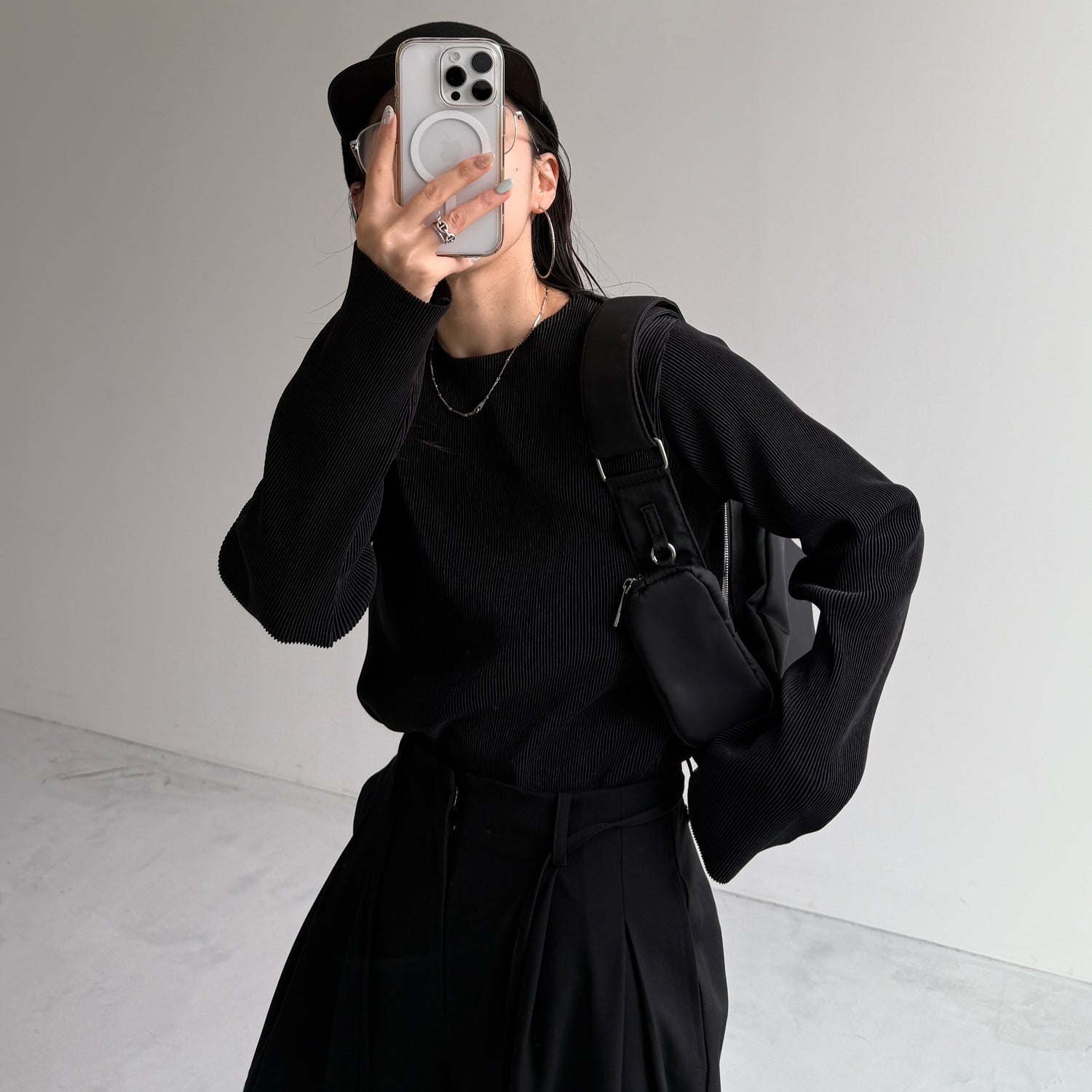 daily daily super stretch pleats tops / black [プチハイ or クルーネック]