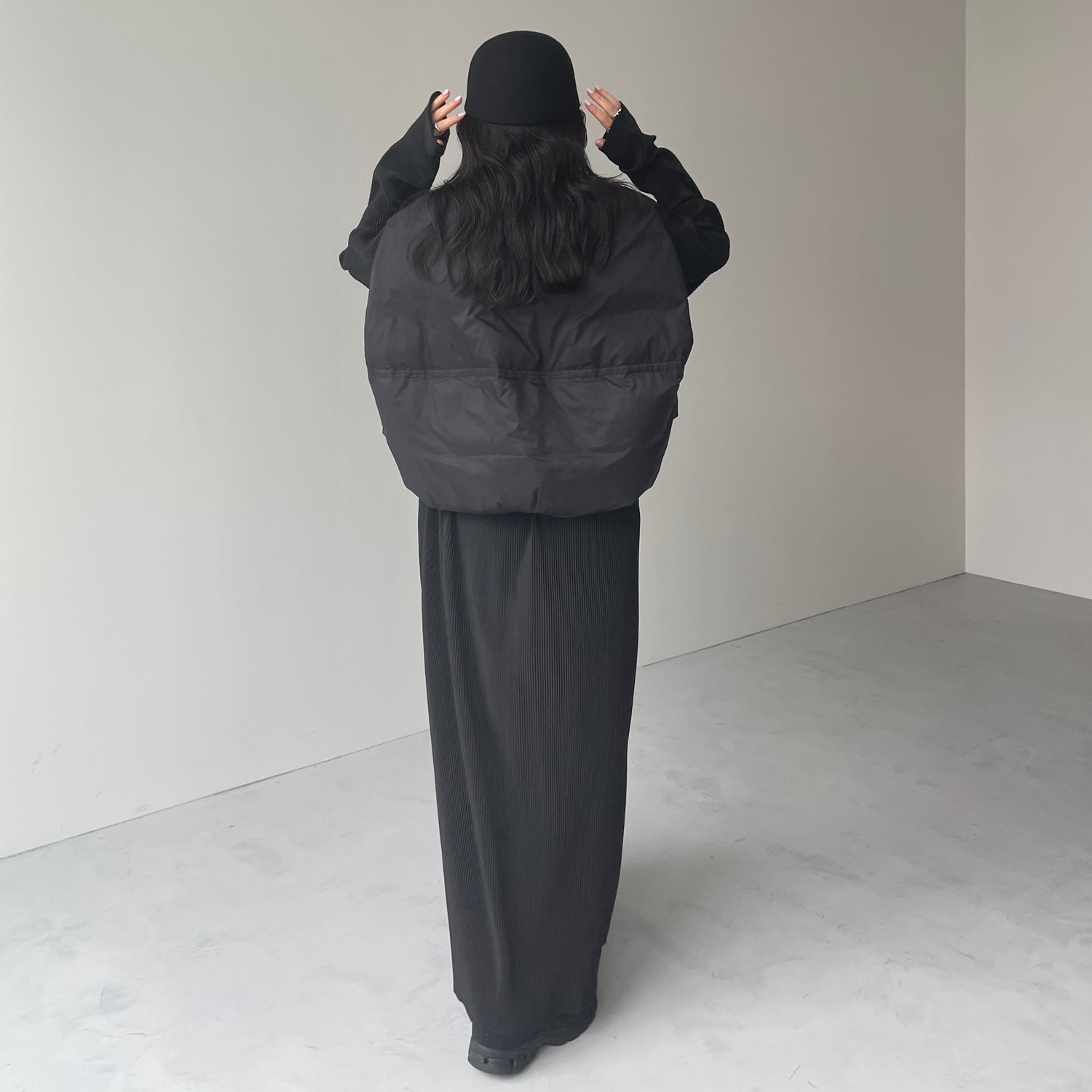 egg down vest / black