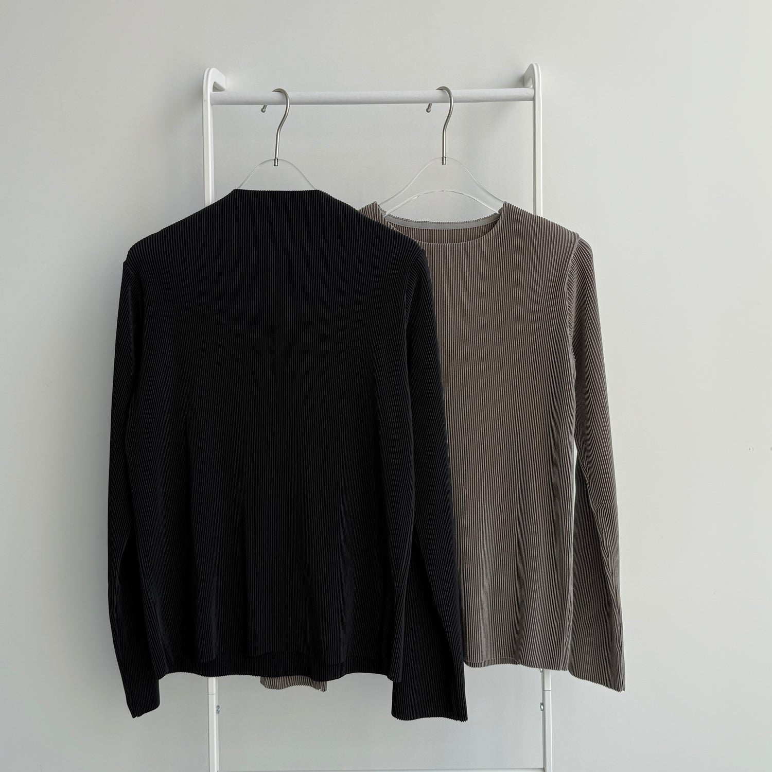 daily daily super stretch pleats tops / black [プチハイ or クルーネック]