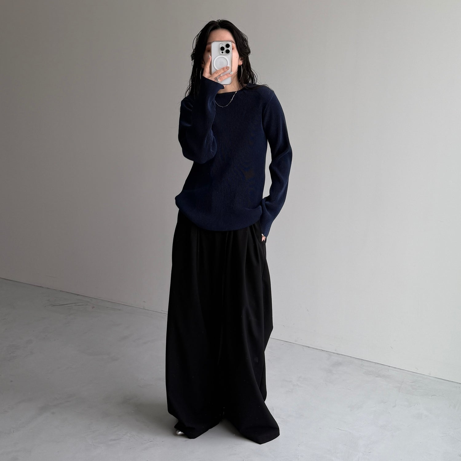 daily daily super stretch pleats tops / navy [プチハイ or クルーネック]