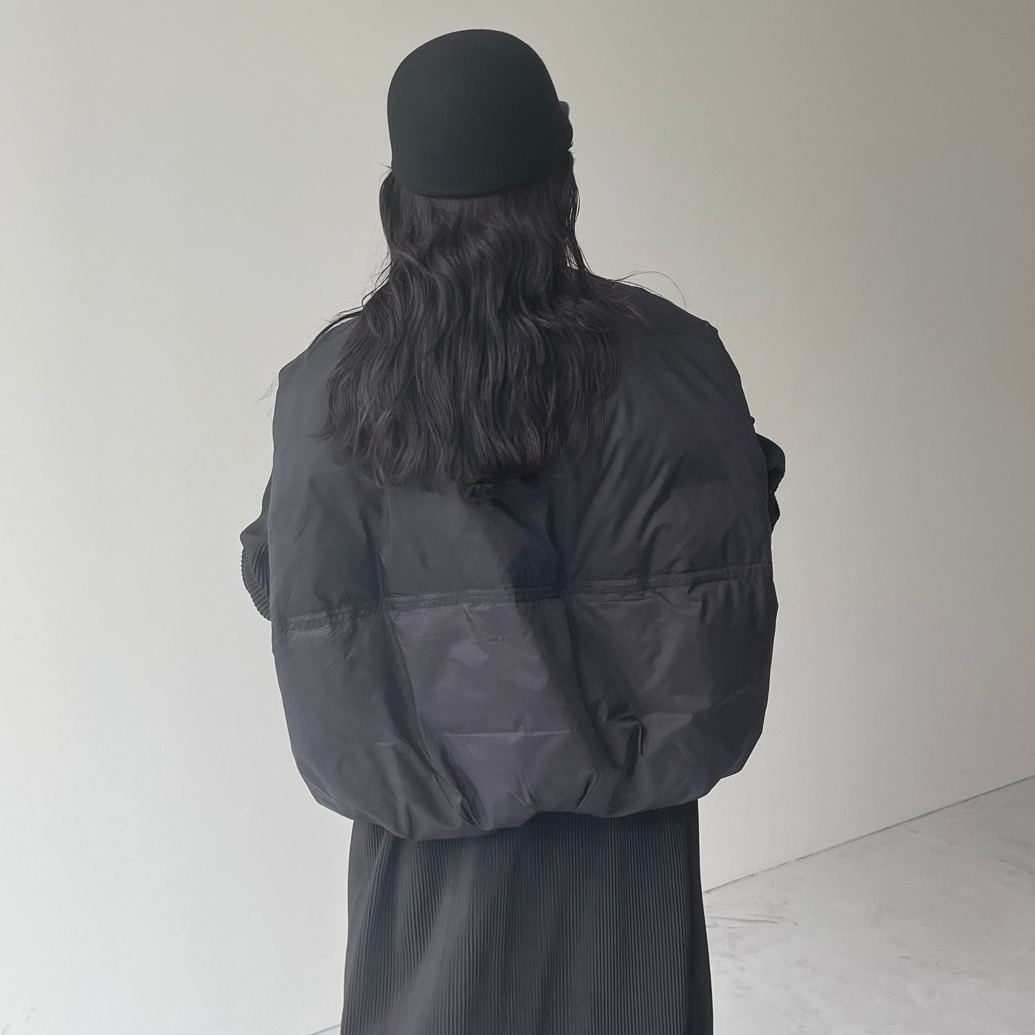 egg down vest / black