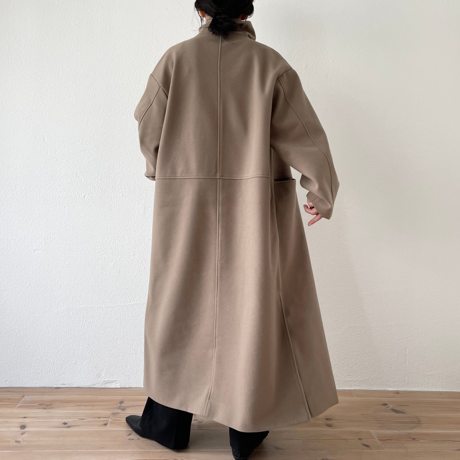 smooth touch stand neck long coat / beige | wee9s | ウィークス 