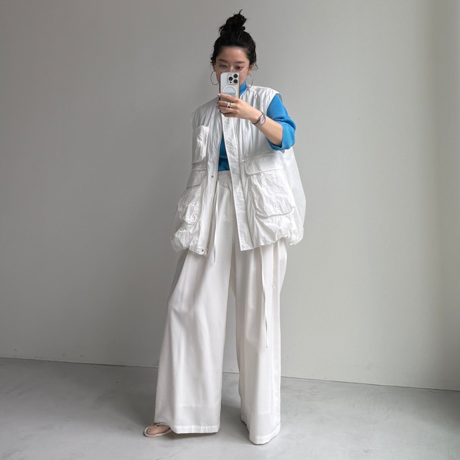 9pockets buddy vest / white