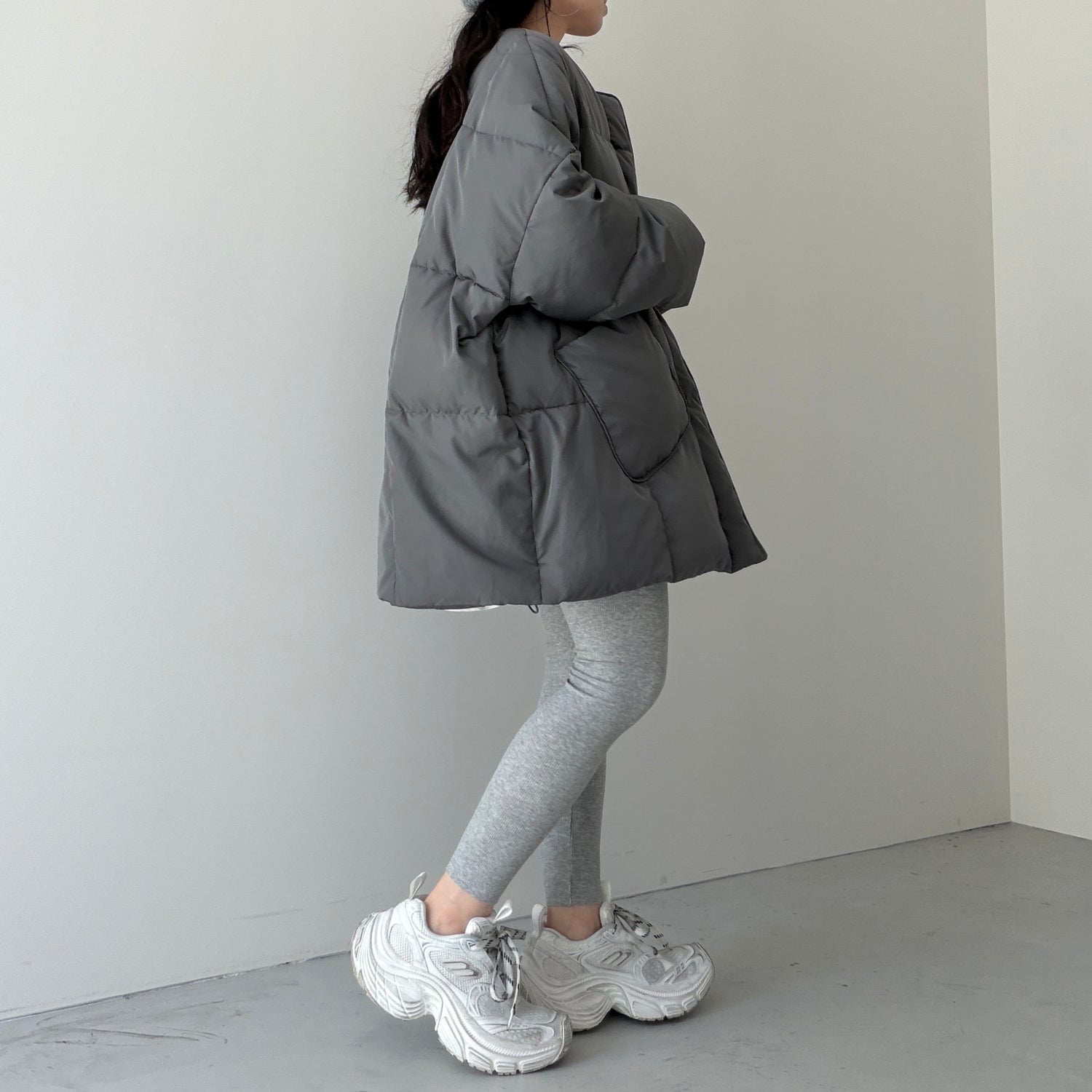 perfect silhouette nakawata down / charcoal gray