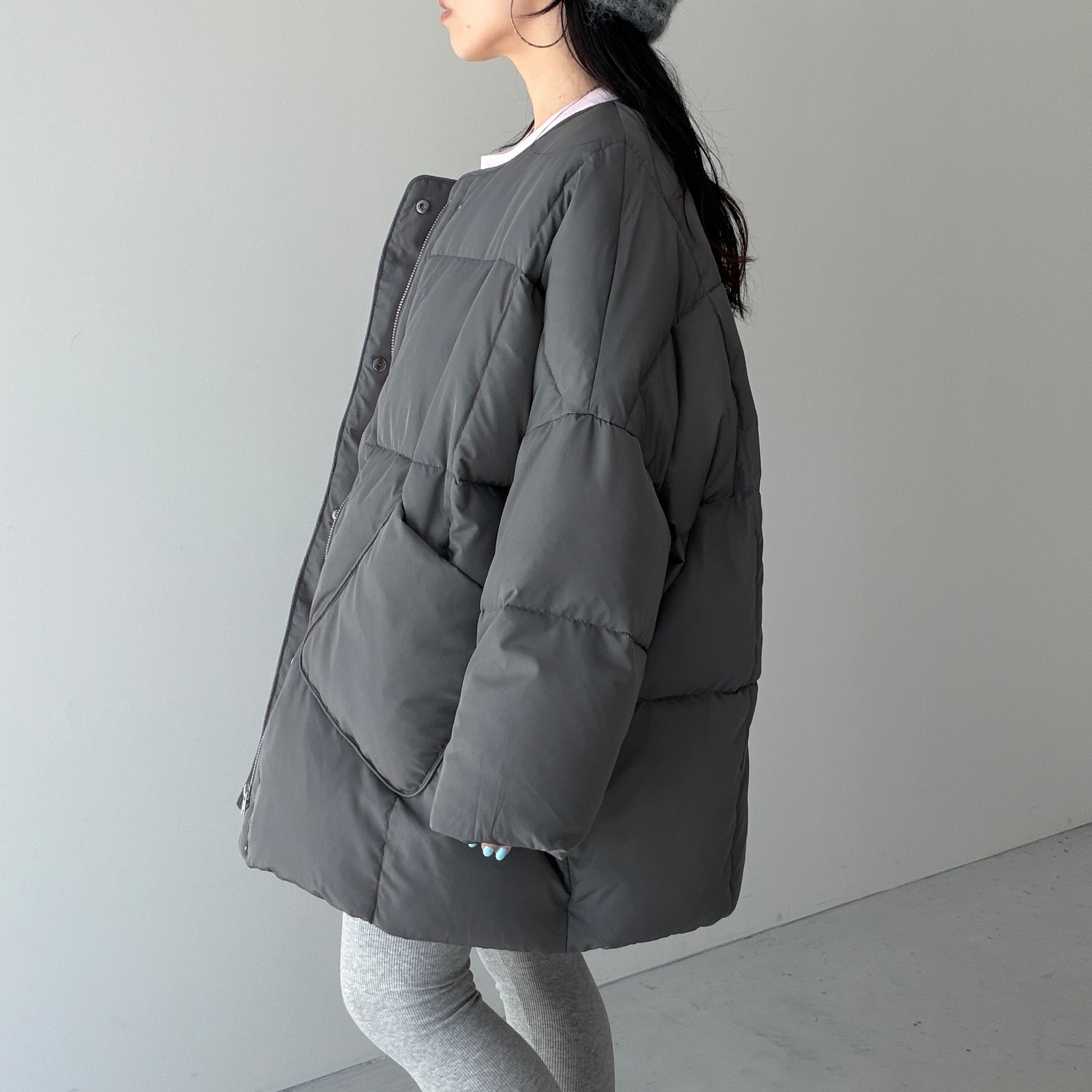 perfect silhouette nakawata down / charcoal gray