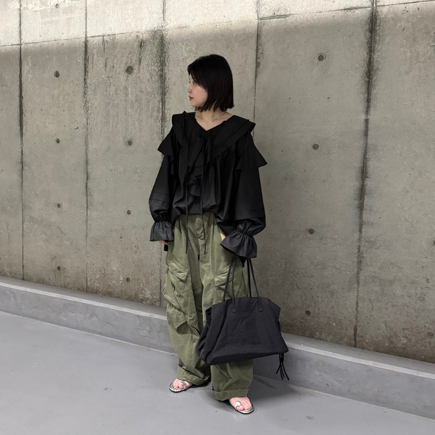 vintage like curve cargo pants / khaki