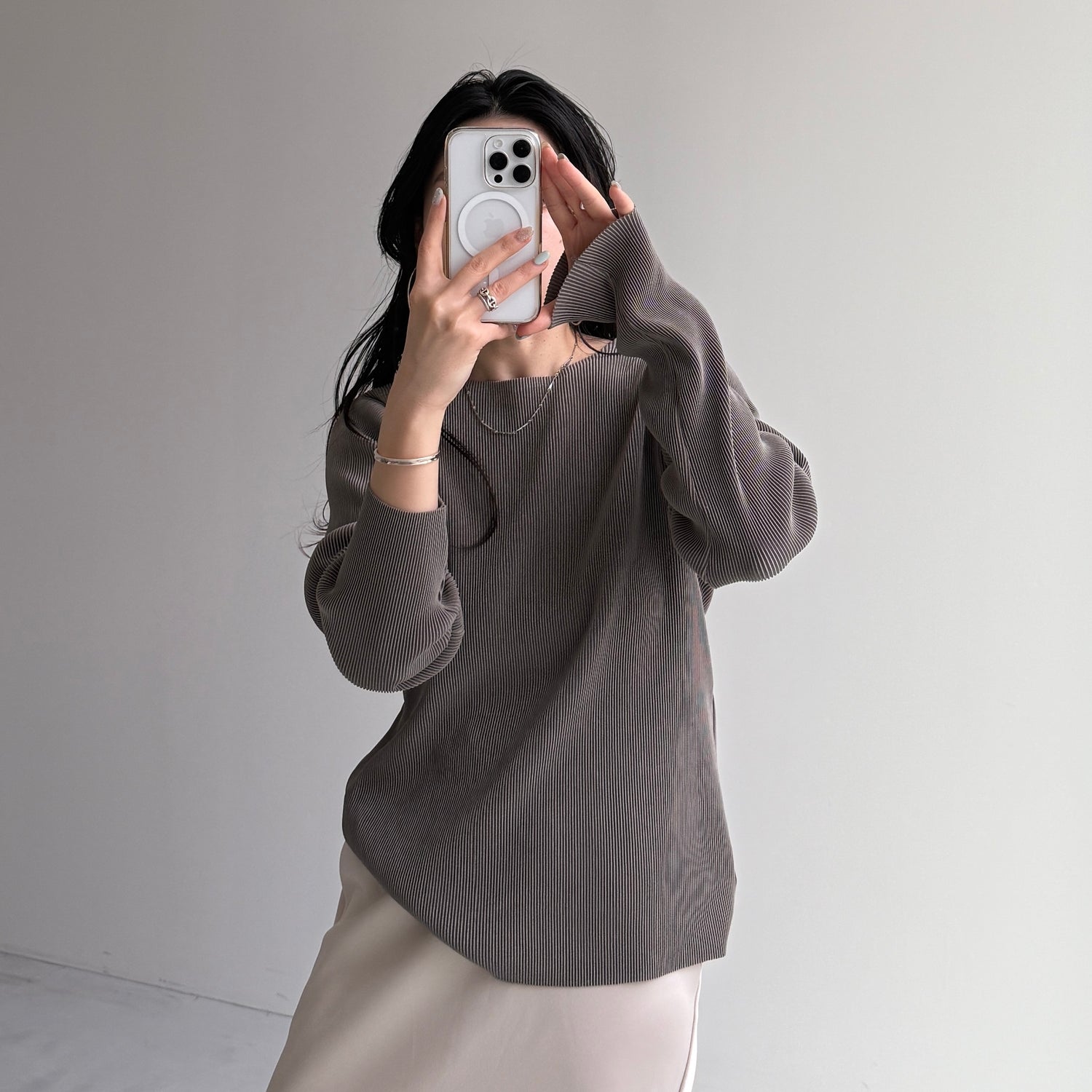 daily daily super stretch pleats tops / ash gray [プチハイ or クルーネック]