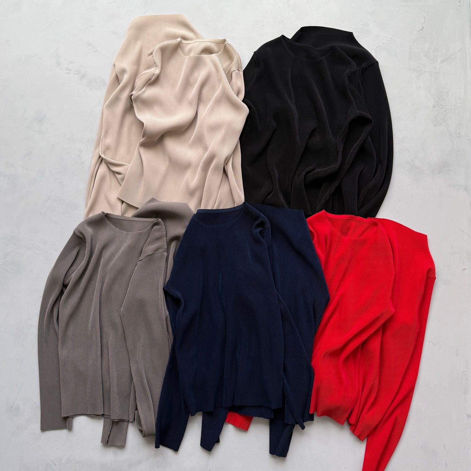 daily daily super stretch pleats tops / navy [プチハイ or クルーネック]