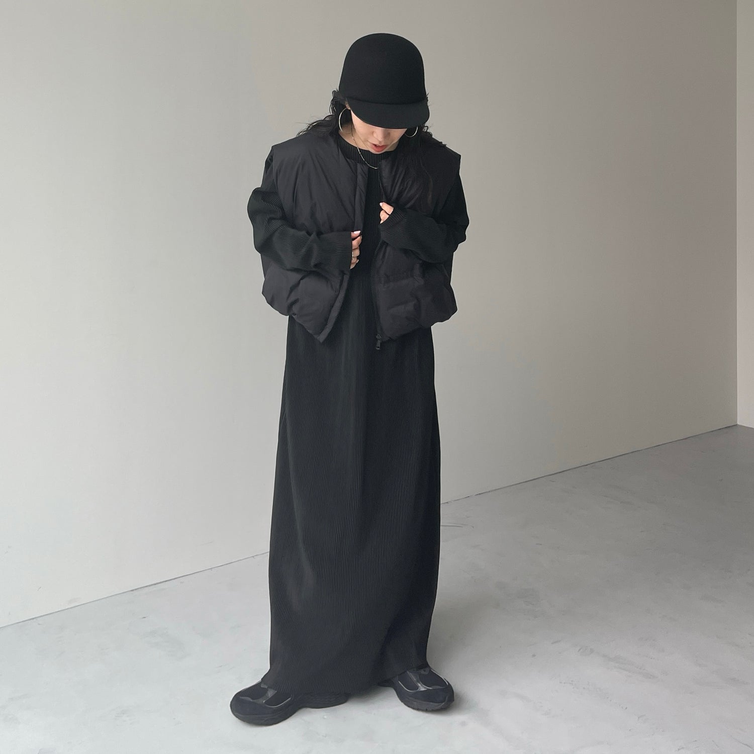 egg down vest / black