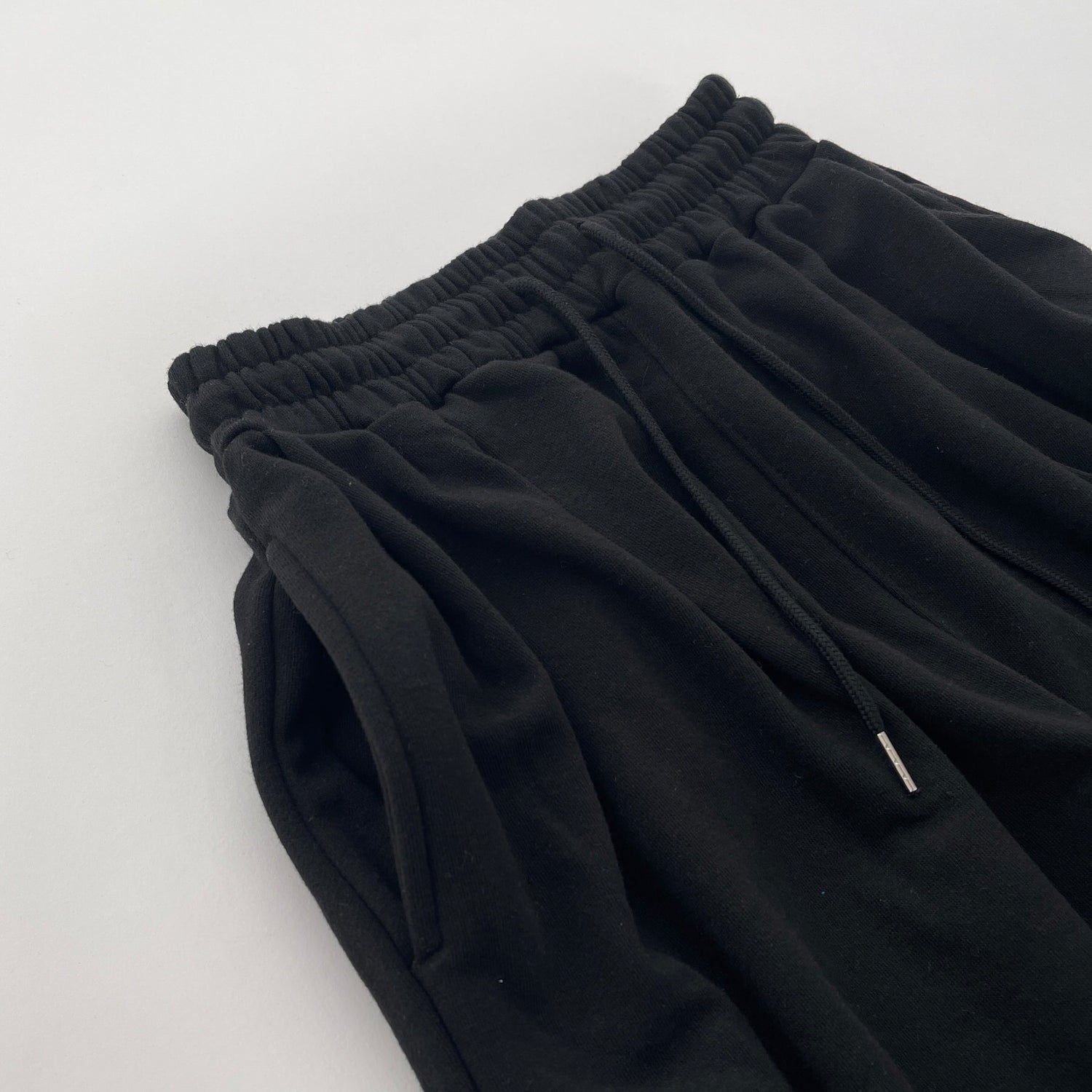 【SAMPLE】tuck tuck sweat pants / black