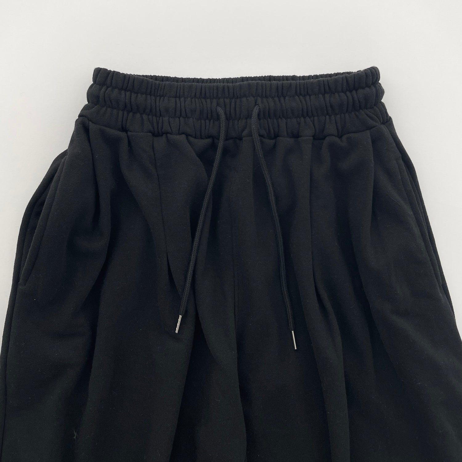 【SAMPLE】tuck tuck sweat pants / black