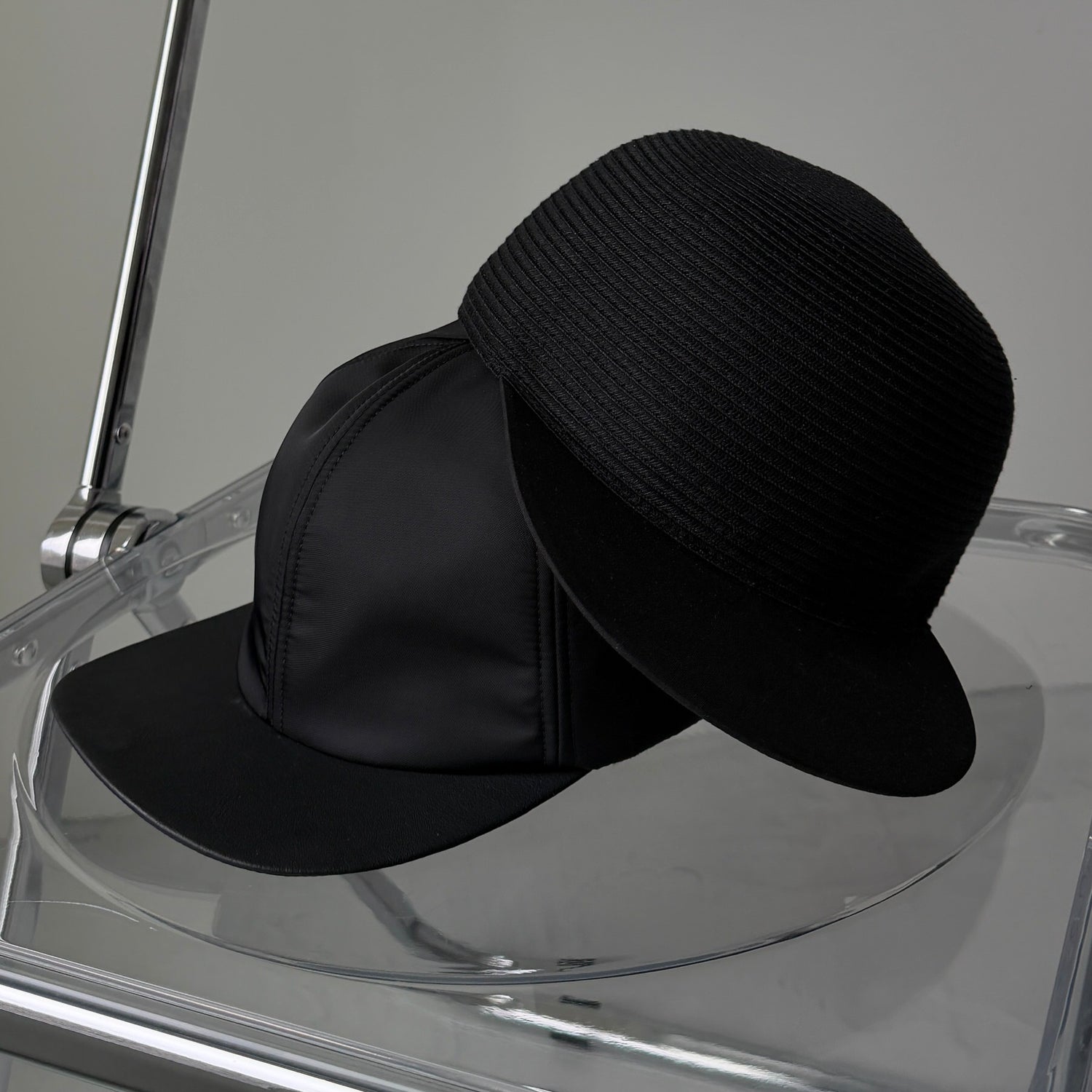 smooth nylon cap / black