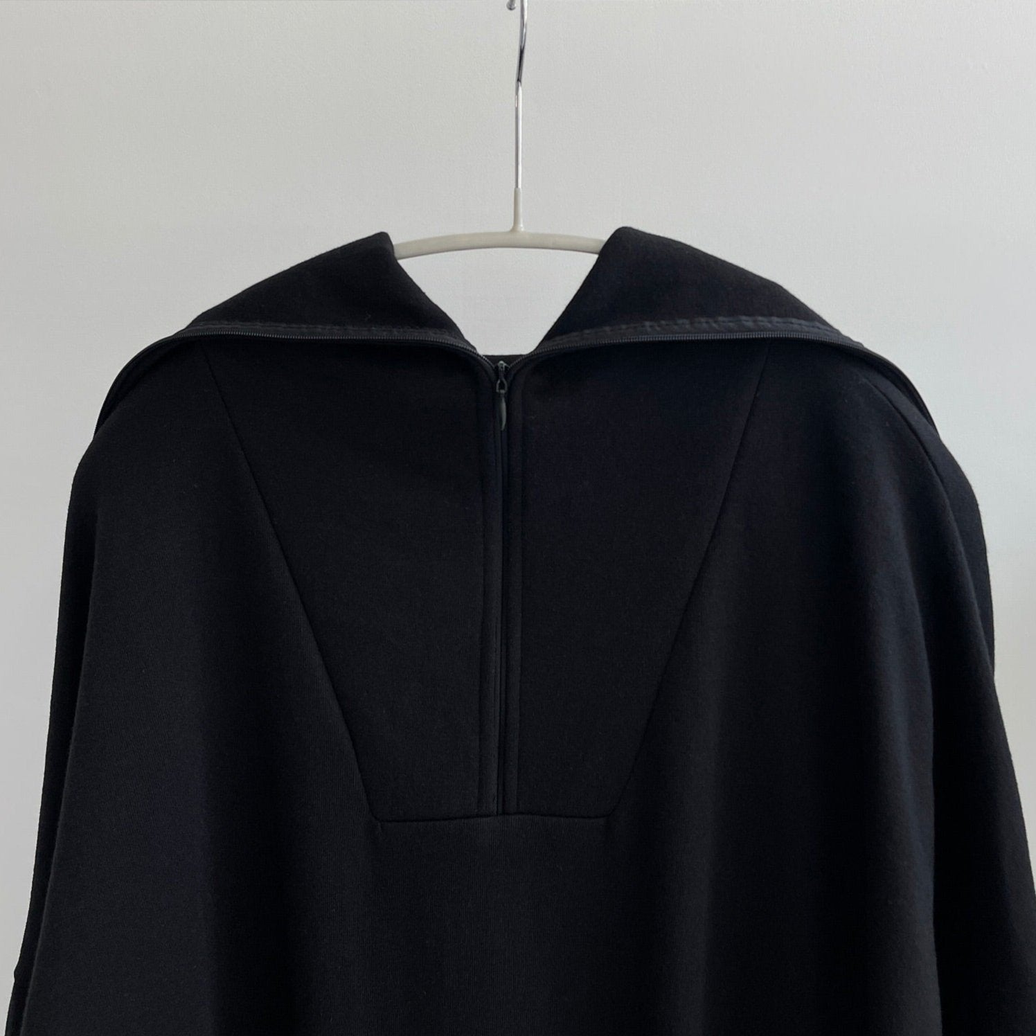 【SAMPLE】high neck half zip up one piece / black