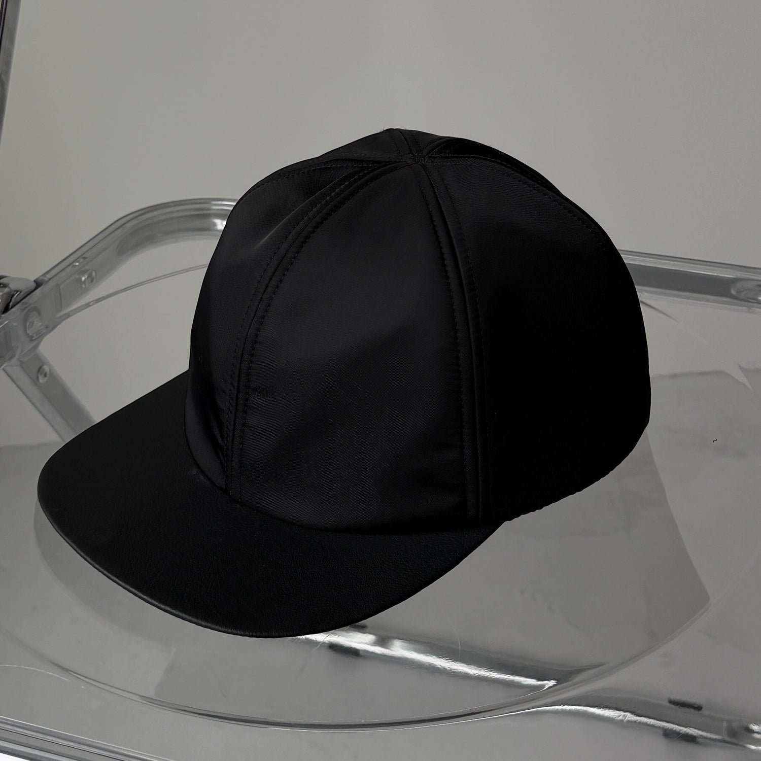 smooth nylon cap / black
