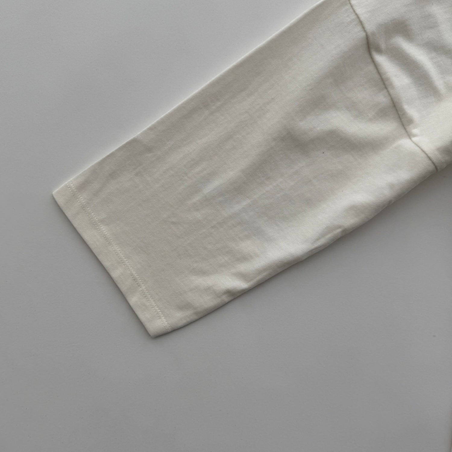 【SAMPLE】drop shoulder front slit tee / ivory