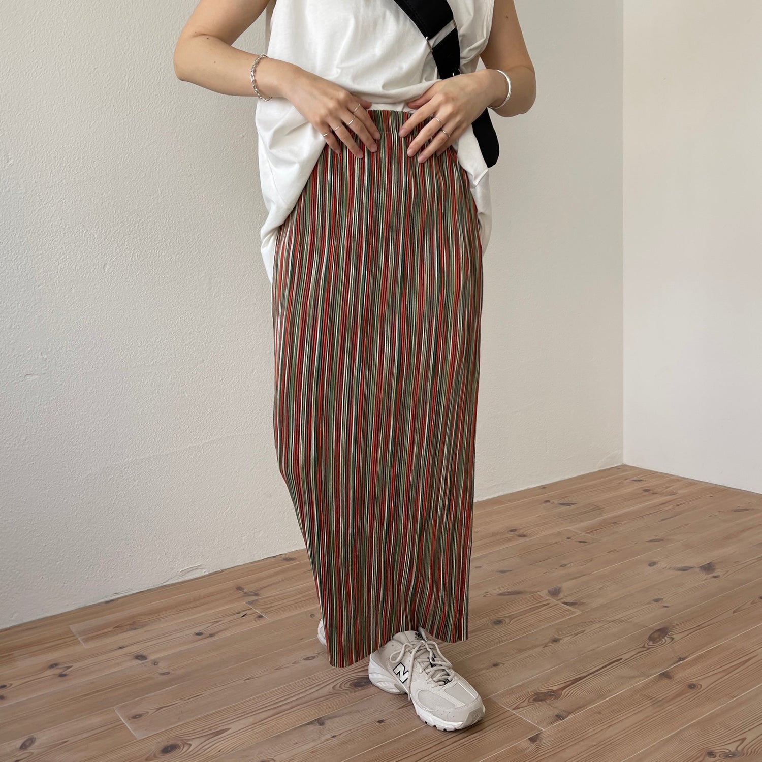 【SAMPLE】daily daily super stretch pleats skirt / green