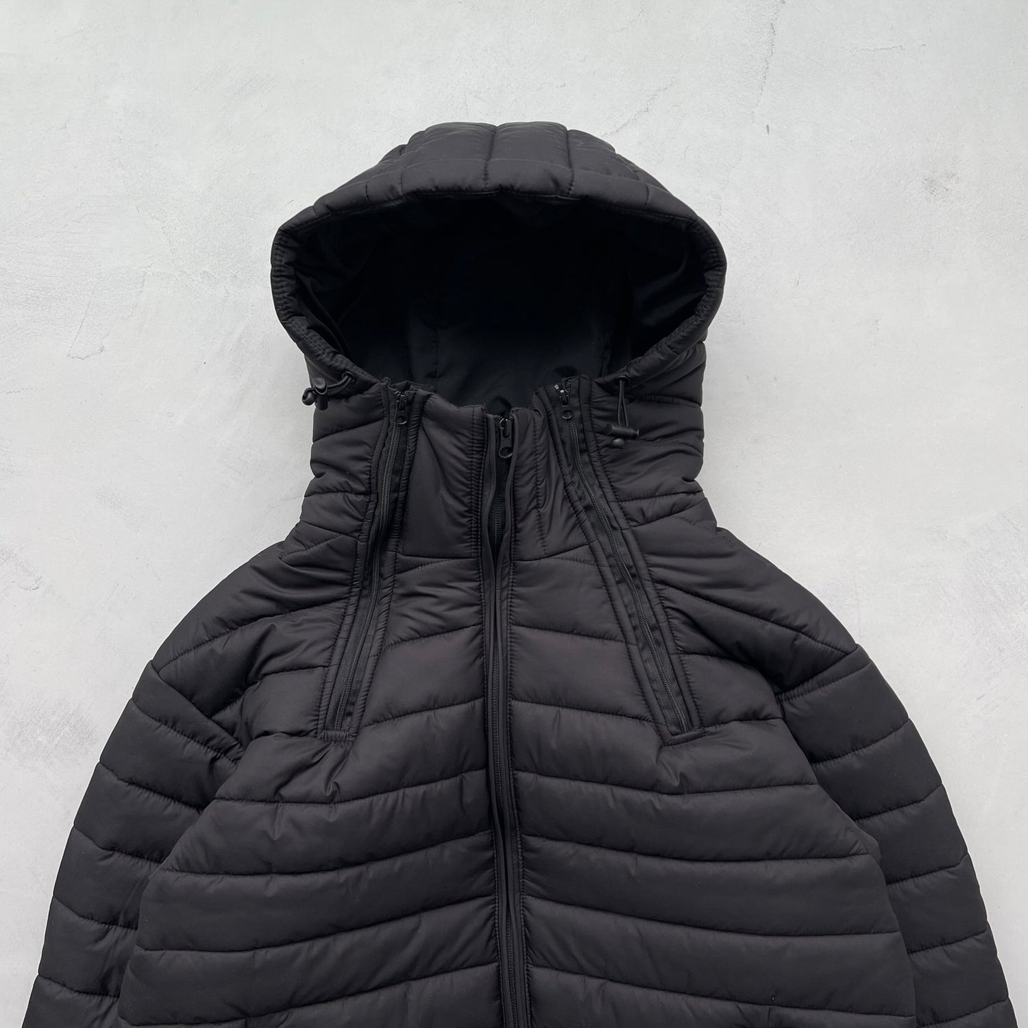 【SAMPLE】puffer jacket / black | wee9s | ウィークス オフィシャル通販サイト