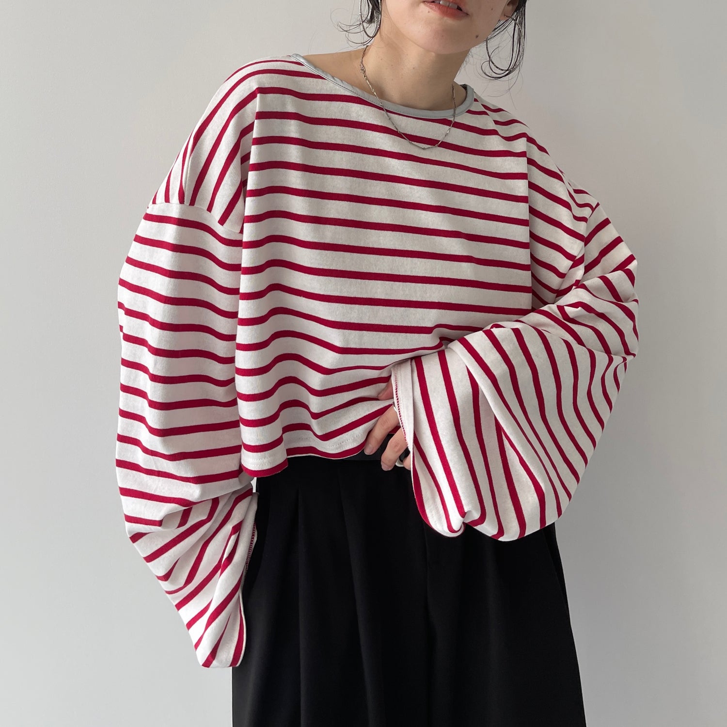 wide sleeve over size border tee / cherry red×silver (short)