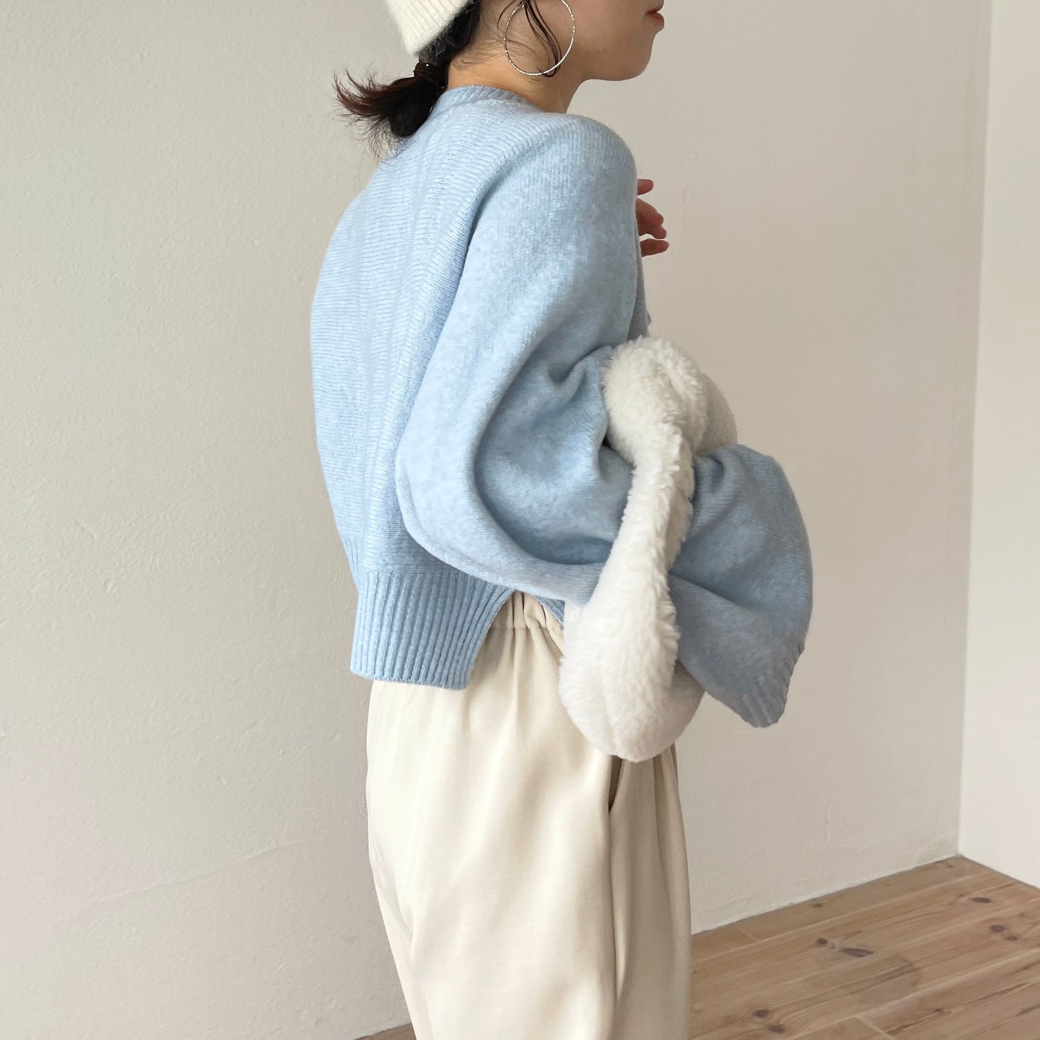 wide sleeve short knit / sky blue