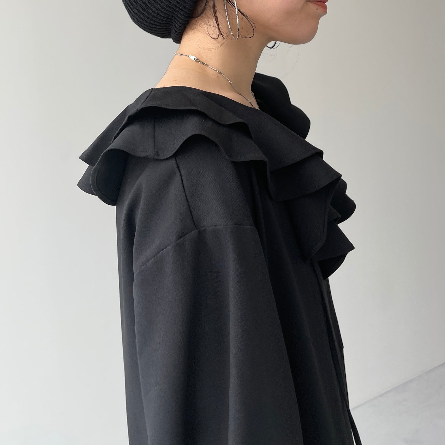 frill all in one / black [2size]