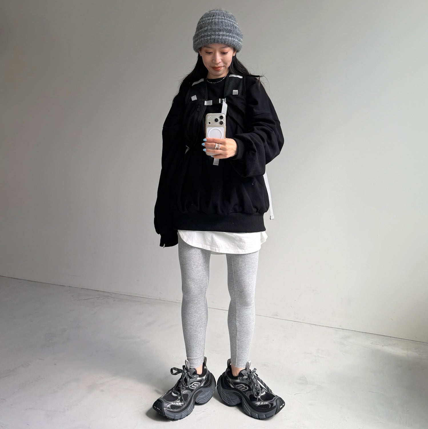 URAKE OSUMITSUKI sweat / black