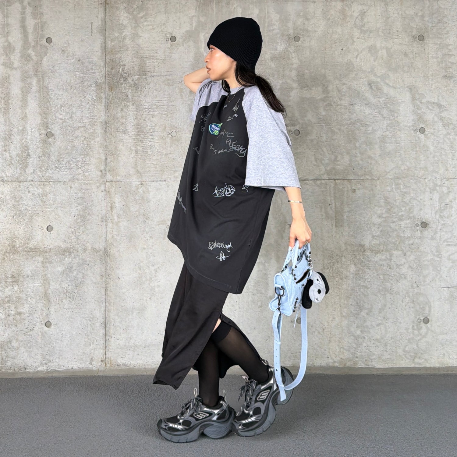 SENBATSU satin skirt / black