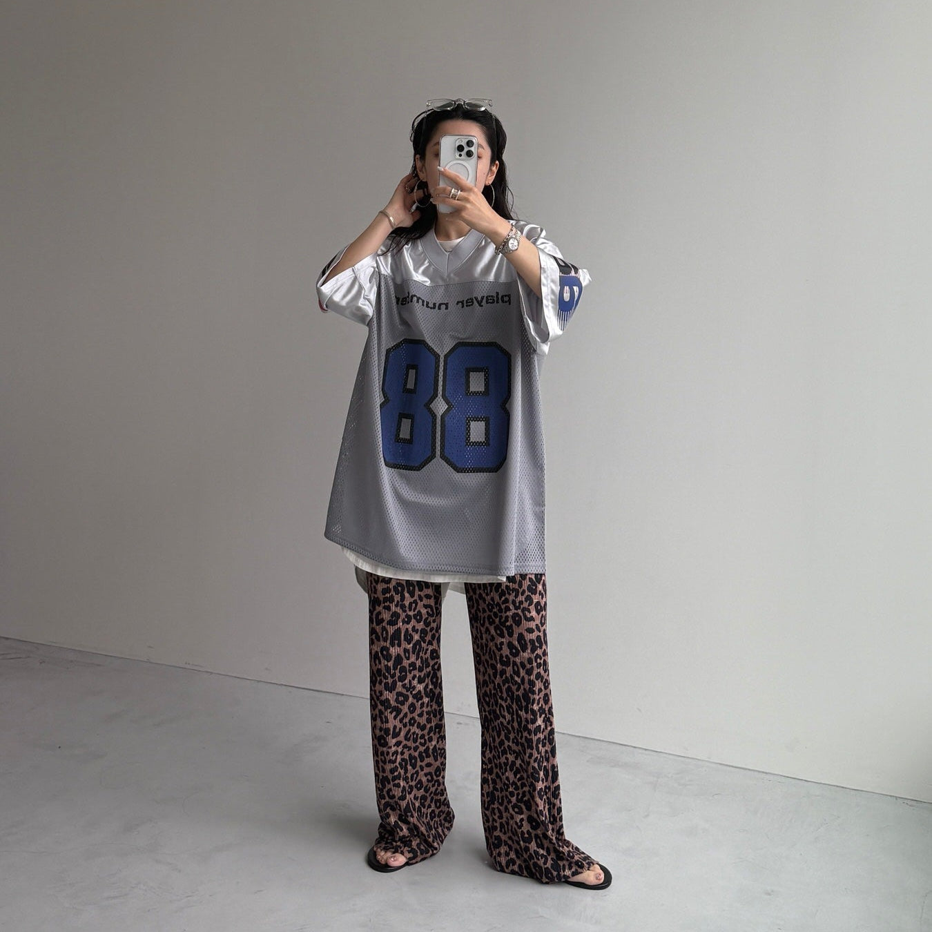 オニュ ONEW ユニフォームTシャツ SHINee WORLD VI ユニフォーム Tシャツ ONEW オニュ - メルカリ