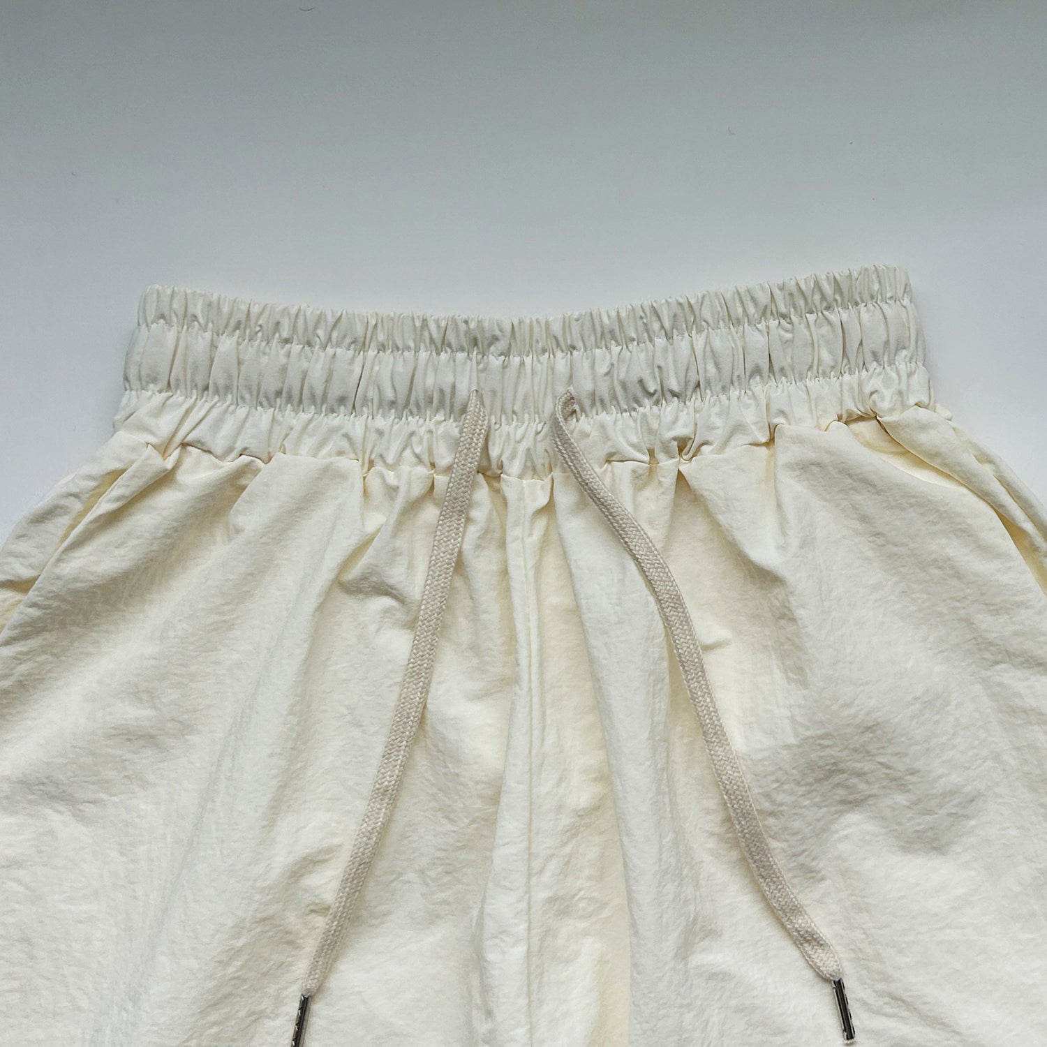 SAMPLE】relax nylon pants / ivory | wee9s | ウィークス