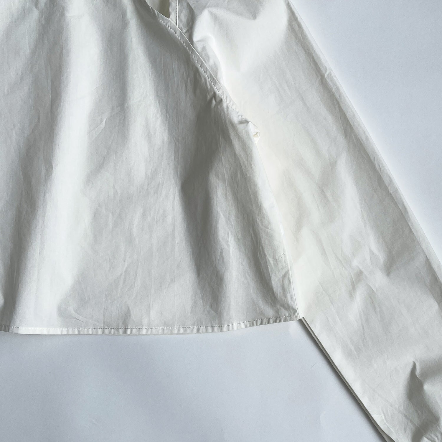 【SAMPLE】neck ribbon blouse / white