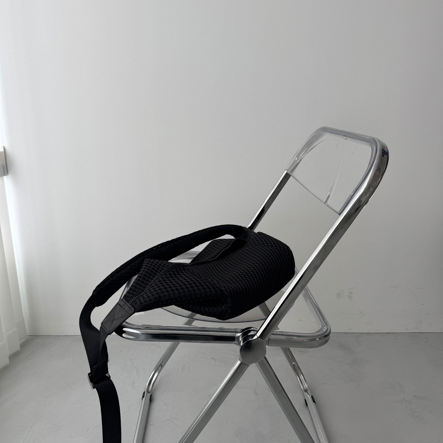 air mesh bag / black