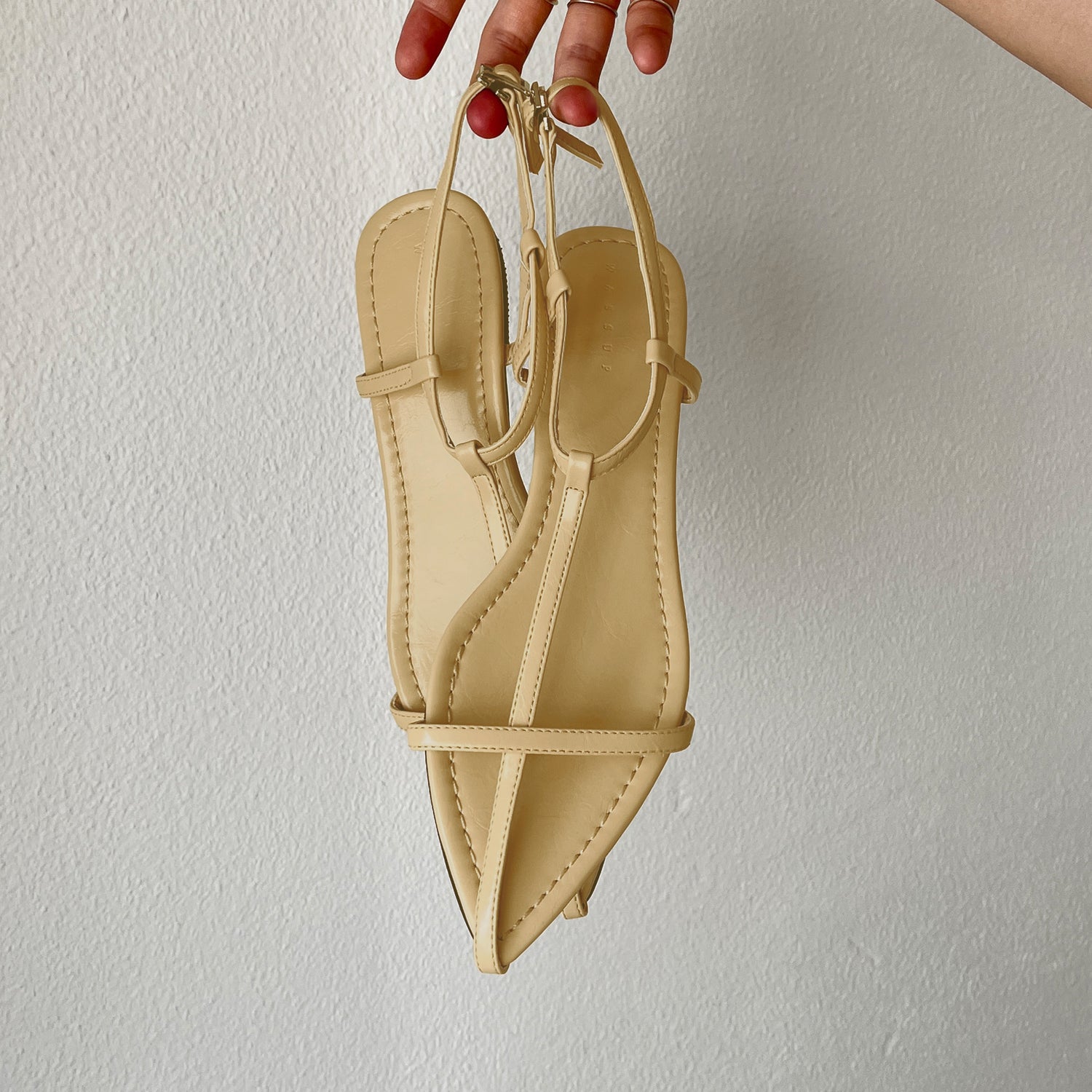 【SAMPLE】strap cone mule / beige