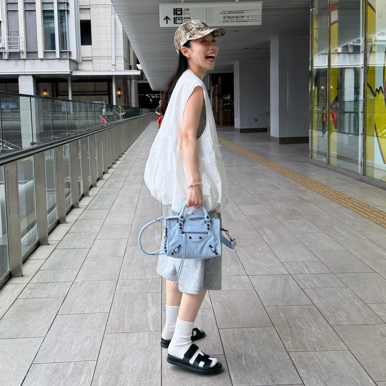 9pockets buddy vest / ivory