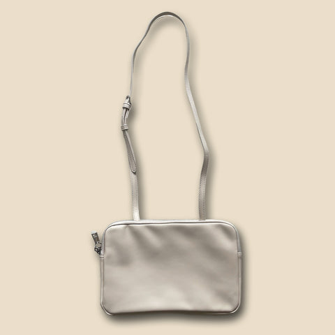 【SAMPLE】square hand bag / ivory