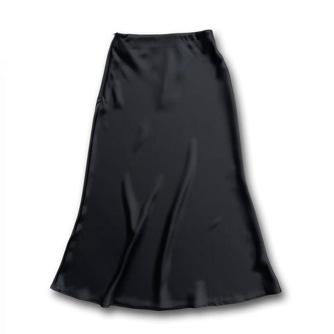 style up relax satin flare skirt / black