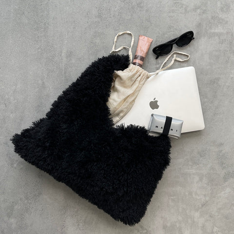 pillow bag / black