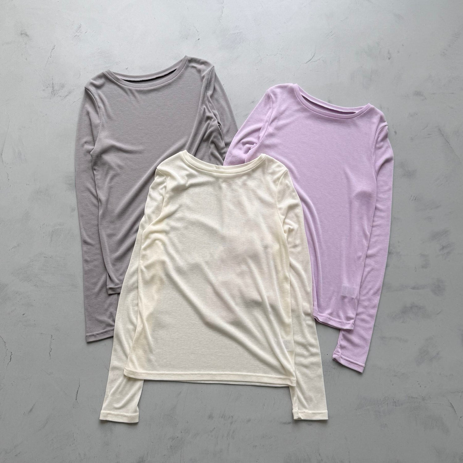 KASANE sheer tee / gray