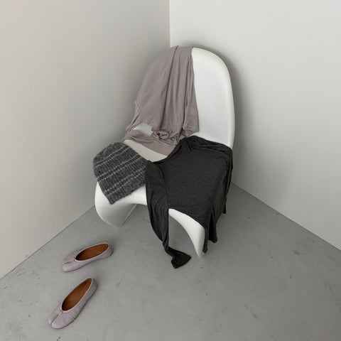 KASANE sheer tee / charcoal