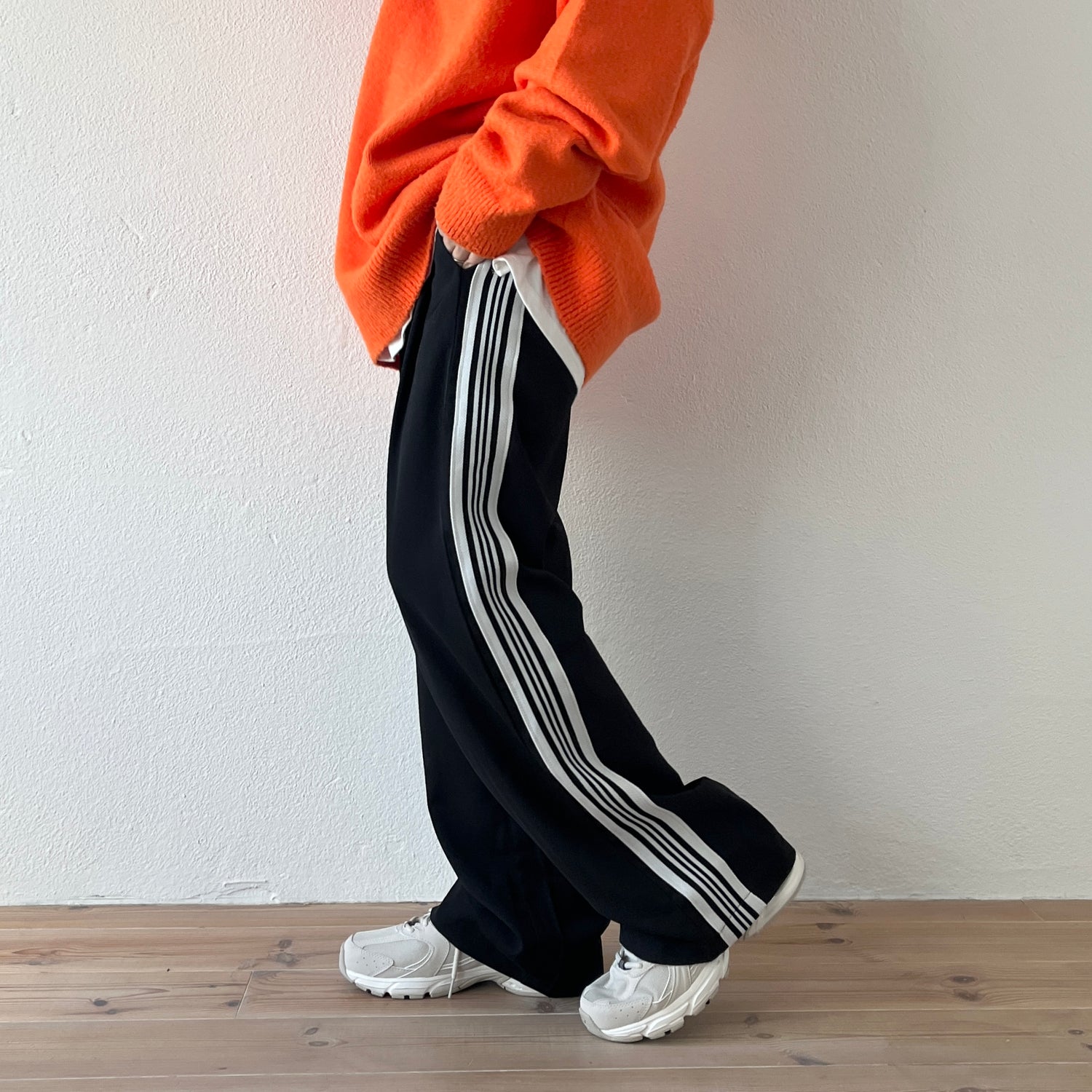 side line track pants / black