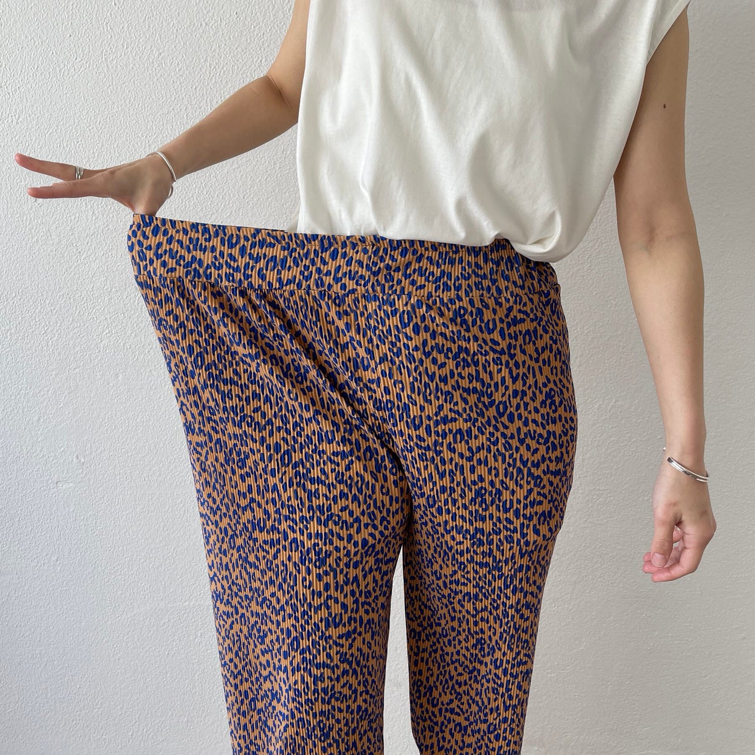 "osaka" leopard pleats pants / blue