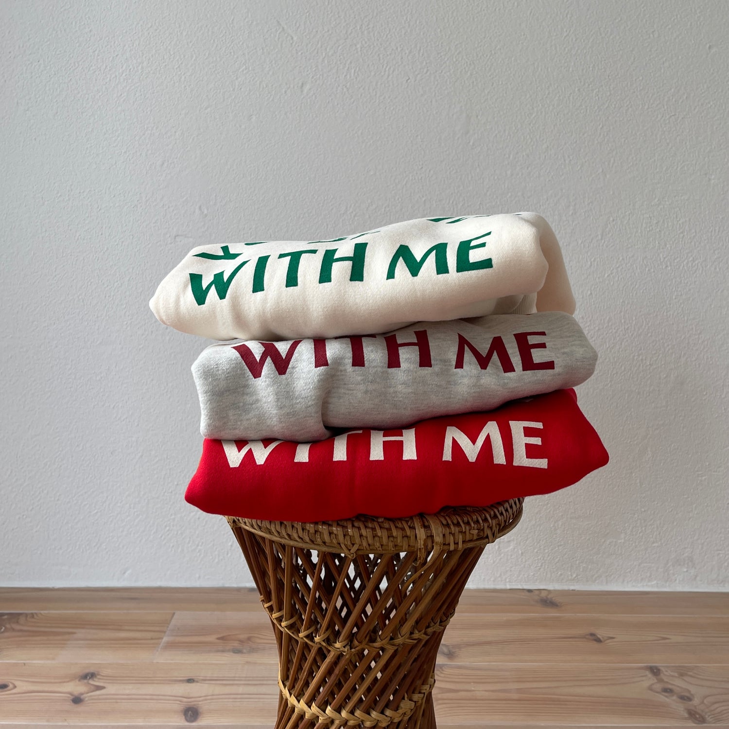 with me ! short sweat / red