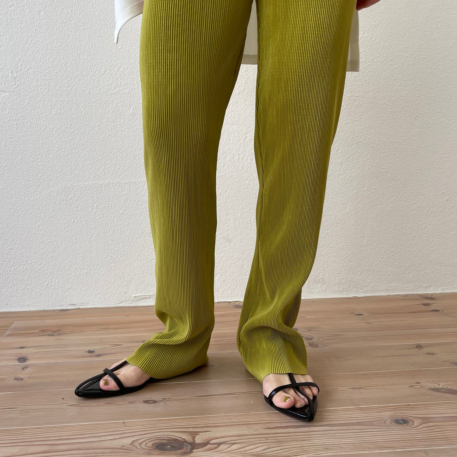 daily daily super stretch pleats pants / lime