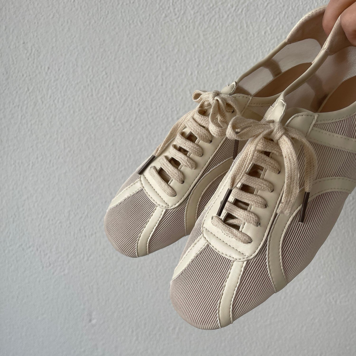 see through mesh shoes / beige