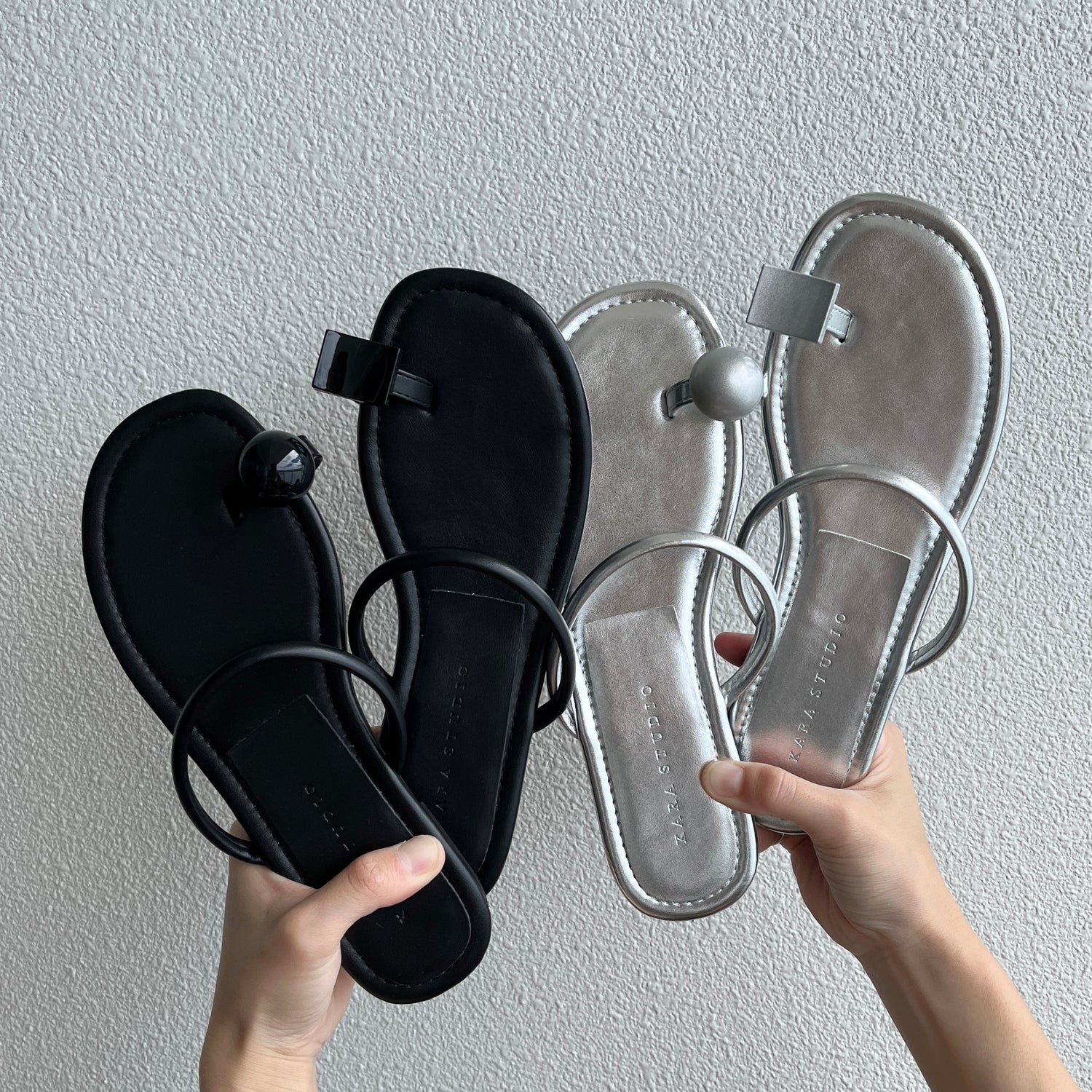 asymmetry flat sandals / silver | wee9s | ウィークス オフィシャル