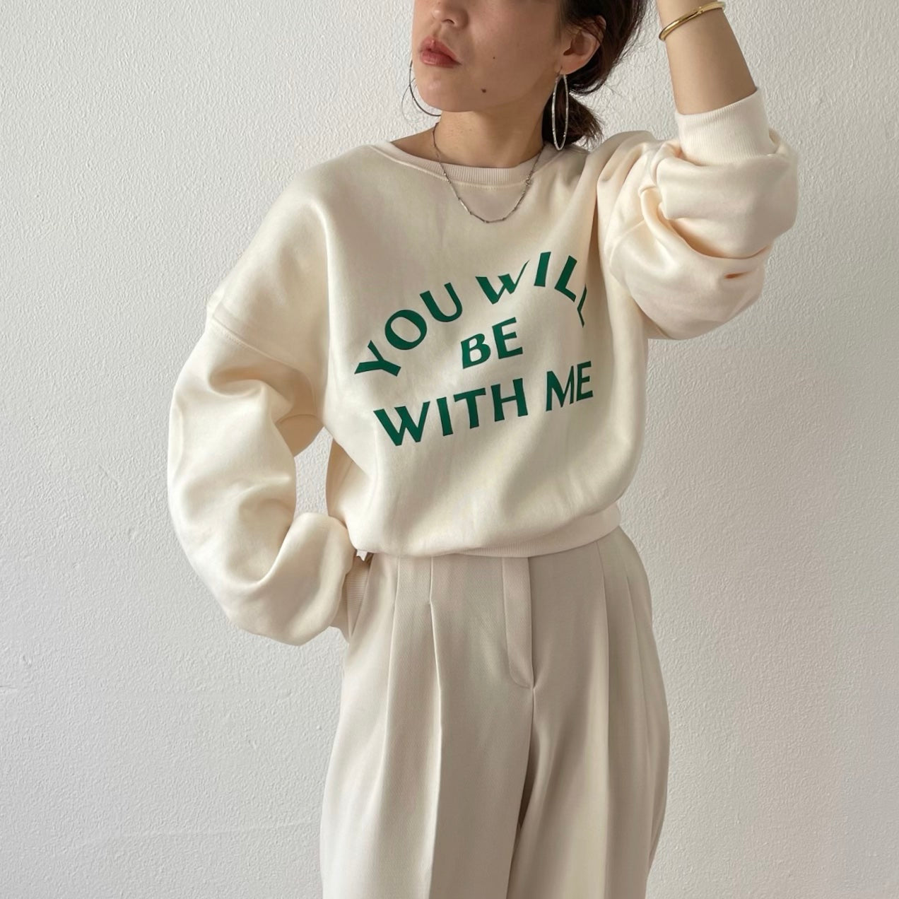 with me ! short sweat / ivory