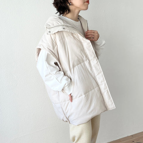 over size fake down vest / ivory